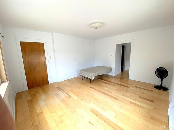5th image of 206 Quincy St
