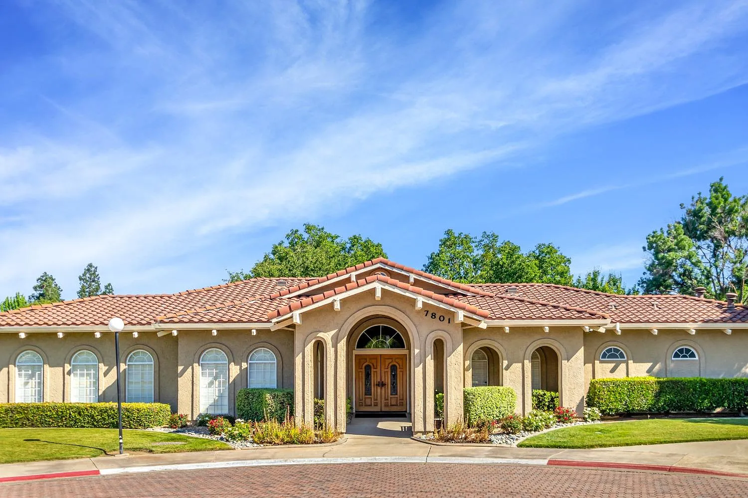 7201 Sunsweet Ln photo 1