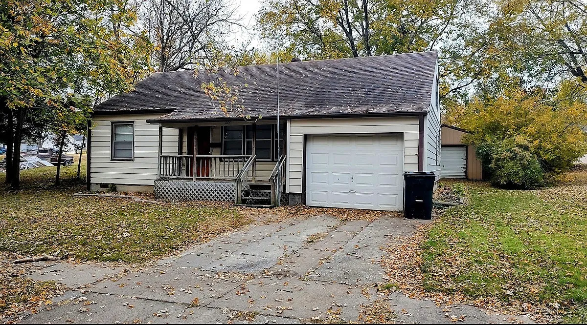 Building Photo - 227 Lincoln Ave
