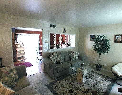 2nd image of 8326 WHITE OAK DR