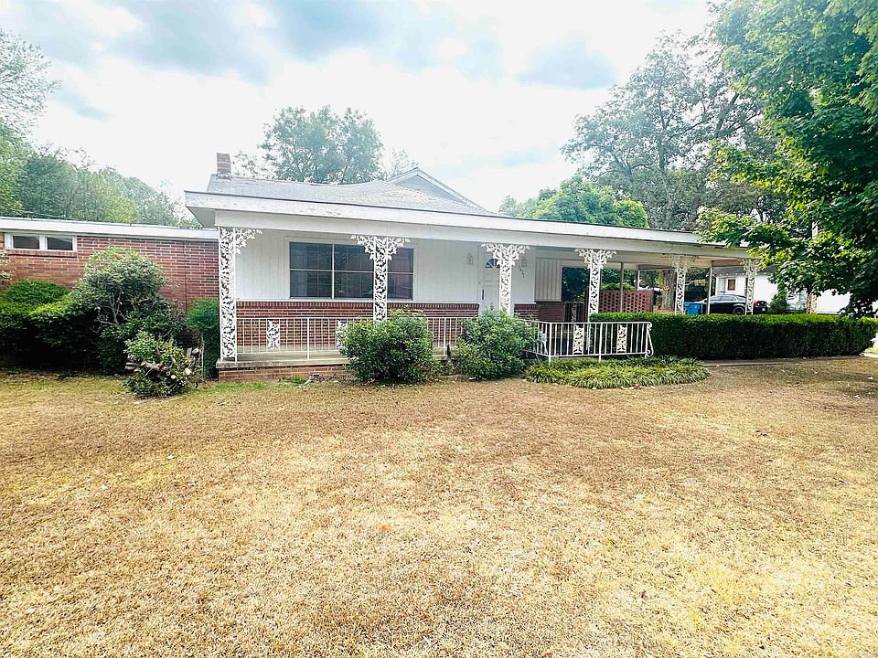 1st image of 1427 Mississippi St