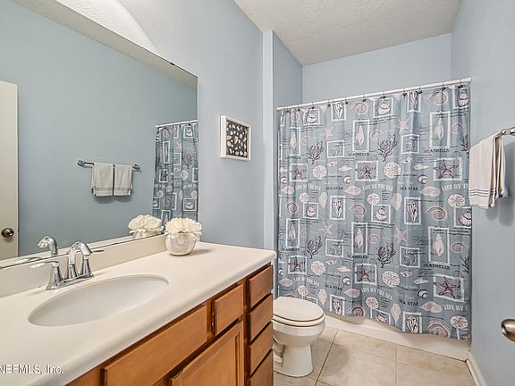 2nd image of 829 Quiet Stone Ln
