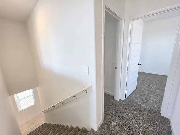 2844 W Shepperd Ave — Photo 13