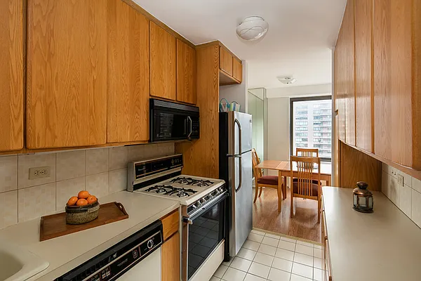 Sold by Stribling | media 12