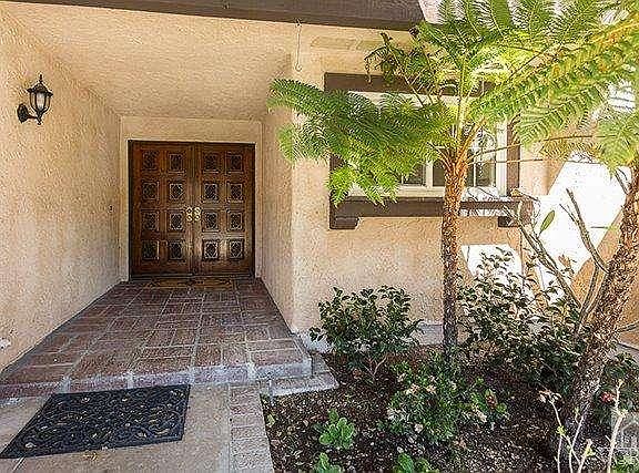 2nd image of 1571 Shadowglen Ct
