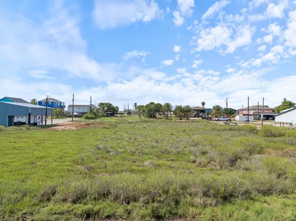 5833 Pelican St Lot 33, Bay City, TX 77414