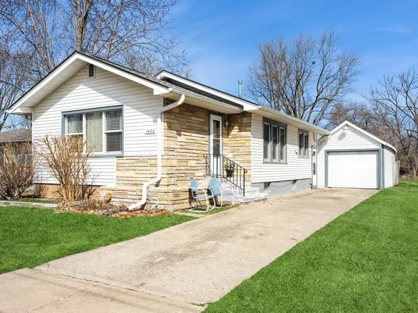 1602 N 2nd Ave W, Newton, IA 50208