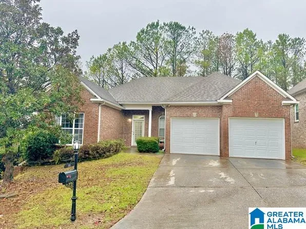 111 Village Ln, Pelham, AL 35124