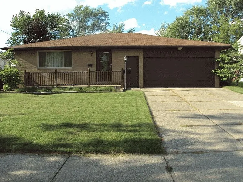 11244 Johnson Dr photo 1