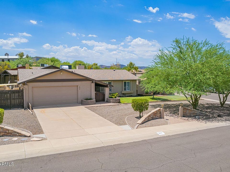 1st image of 827 E MARCONI Avenue