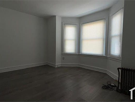 2nd image of 5756 Hunter St