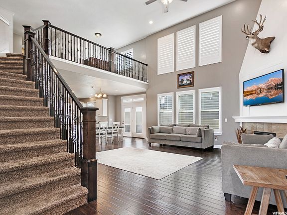 4th image of 8046 S Wickford Way