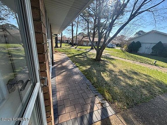 4th image of 14B Cambridge Circle
