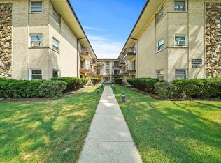 4243 N Kedvale Ave APT 1F, Chicago, IL 60641