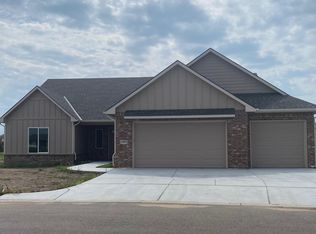 12073 E Pepperwood St, Wichita, KS 67226
