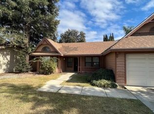 2122 N Clark Ct, Visalia, CA 93292