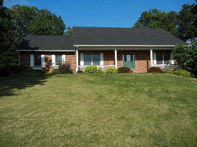 1st image of 506 Blue Bird Ct