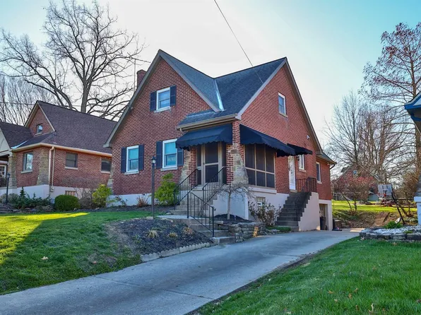 18 W Henry Clay Ave, Fort Wright, KY 41011