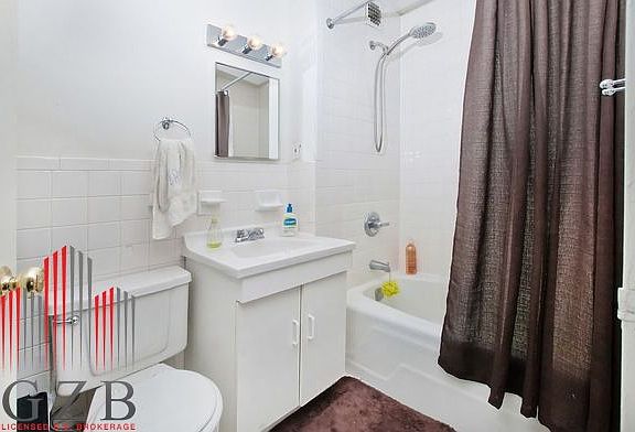 5th image of 325 E 34th St #E1