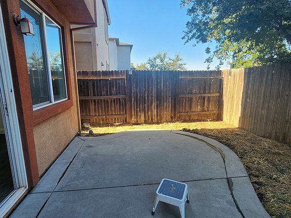 2nd image of 5555 Barwick Ct