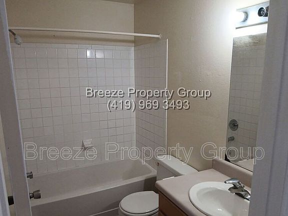 5th image of 527 Nova St