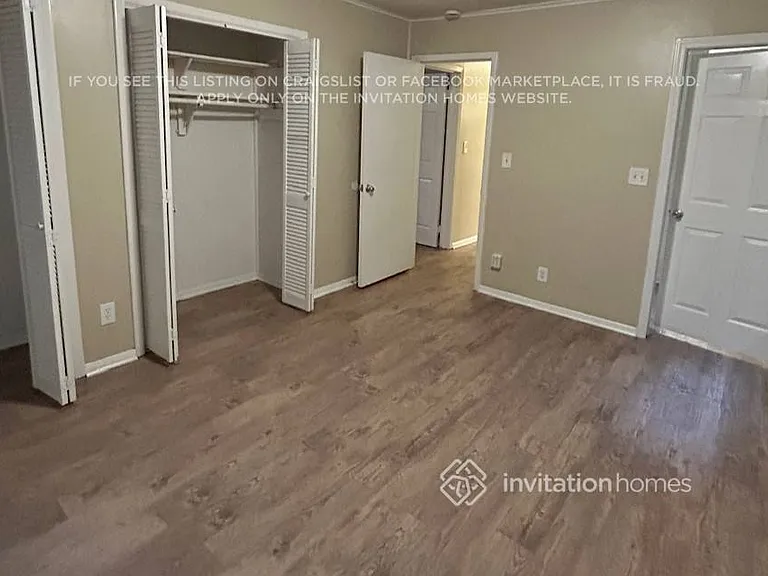 110 Woodglen Ct — Photo 15