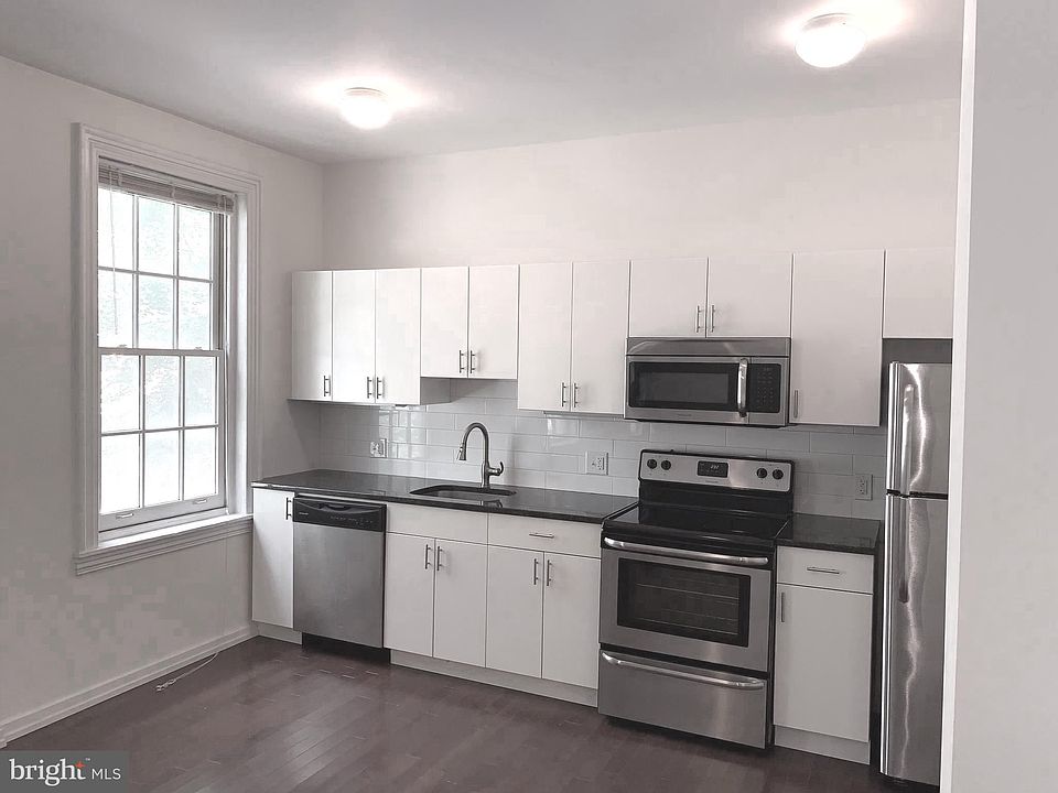 1st image of 1300 Spruce St APT 2E