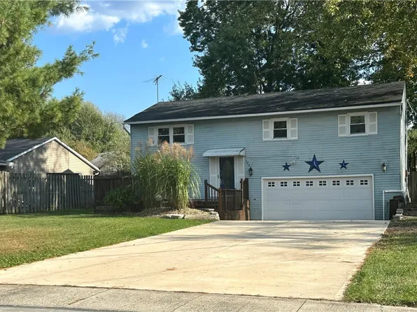 194 Railroad St, Lagrange, OH 44050