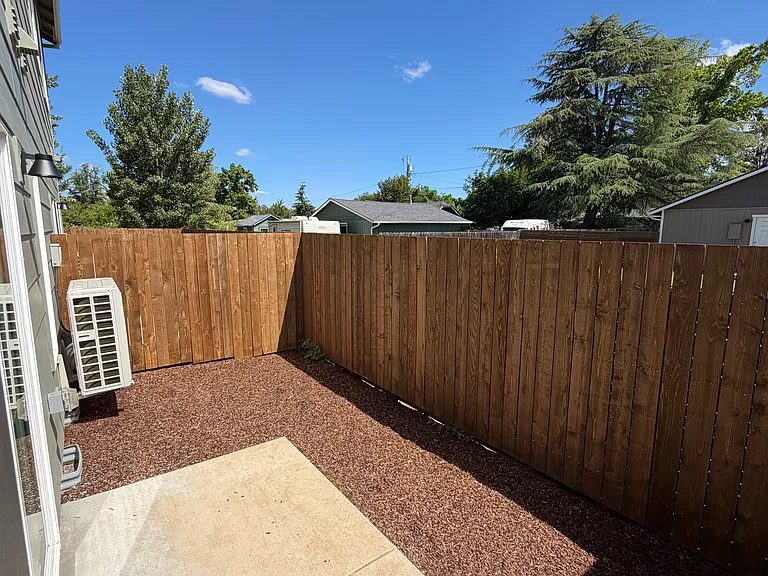 2024 Sunset Dr #5 — Photo 7