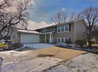 1439 Brandywine Rd, Crown Point, IN 46307