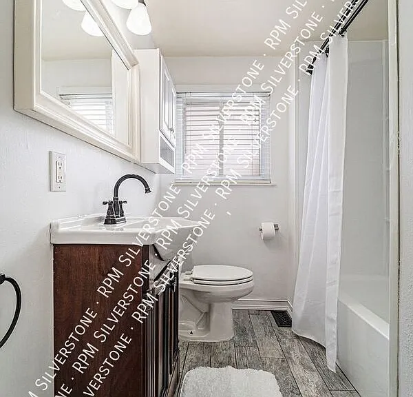 2226 Orpington Dr — Photo 10