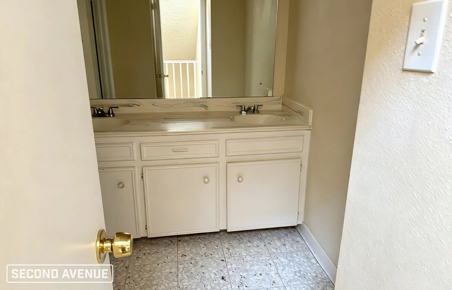 3 bed, 2.5 bath, 2097 sqft, $1,750 — Photo 4