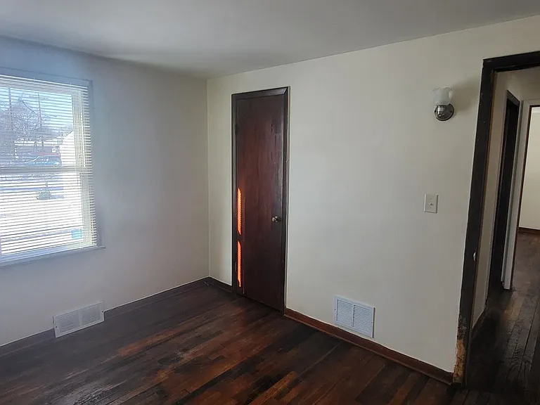 179 Lake St — Photo 11