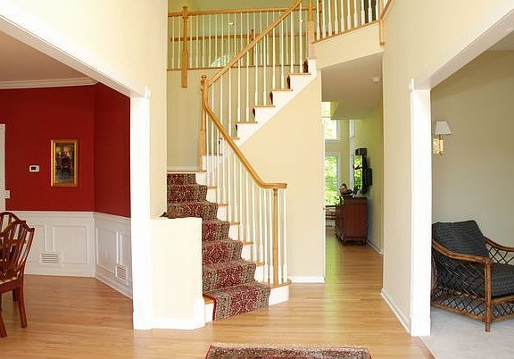 2nd image of 9 Southern Hills Dr
