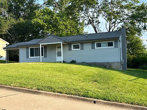 2523 Marvin St Photo 1