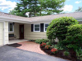 37 Hastings Dr, Stony Brook, NY 11790