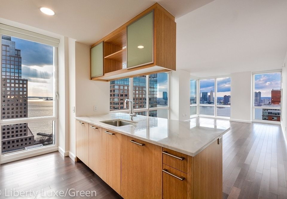 1st image of 200 N End Ave APT 28A