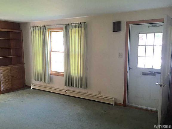 4th image of 267 Lake Ave