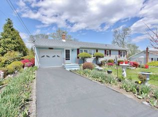 6 Corwin Pl, Lake Katrine, NY 12449
