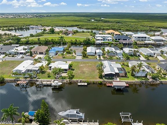 2nd image of 5439 River Bay Dr
