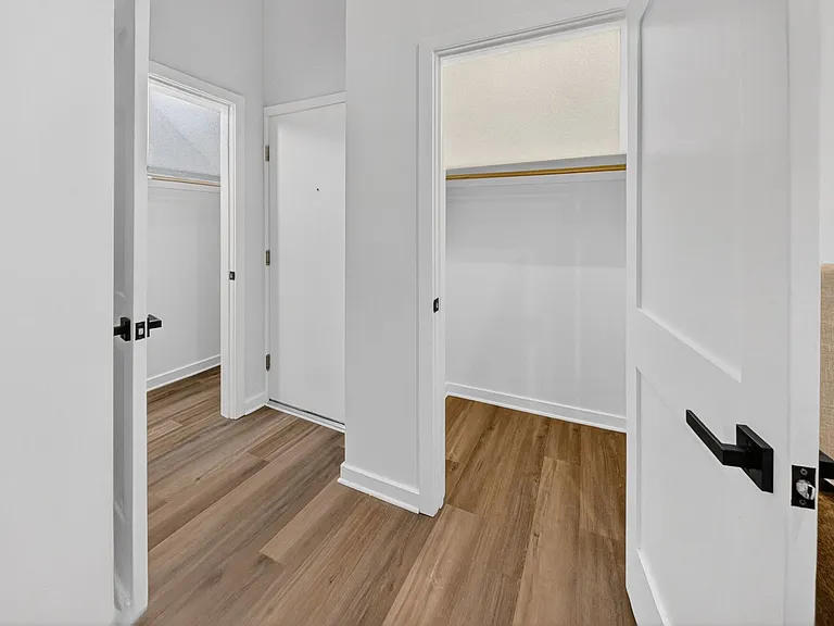 709 Massachusetts Ave NE — Photo 27