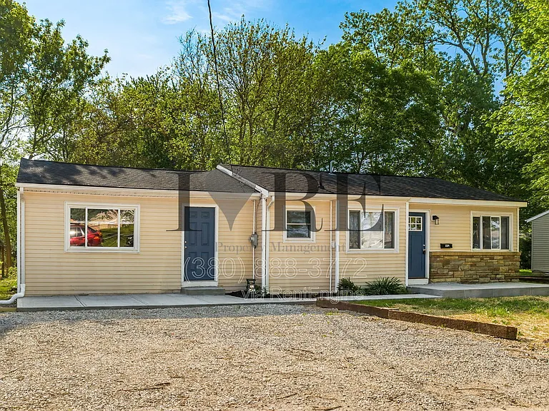 3204 T Ave — Photo 1