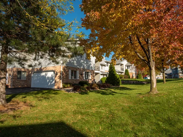 1149 Sunnyslope Dr, Racine, WI 53406