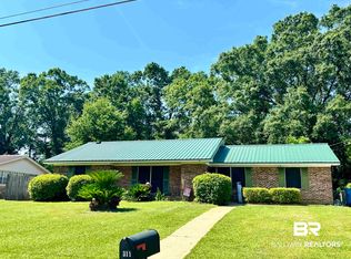 311 N Pine St, Brewton, AL 36426
