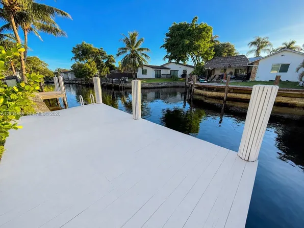4396 SW 25th Ter #1-2, Fort Lauderdale, FL 33312