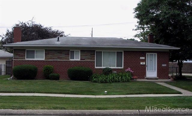 1st image of 28254 Besmore Dr