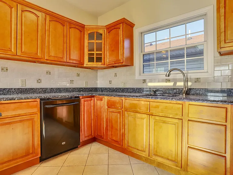 24 Emerson Ave #2 — Photo 2