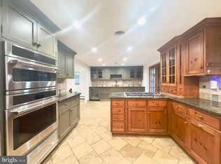 1 High Acres Dr, Ewing, NJ 08628