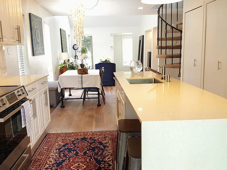799 Emmons Ave — Photo 4