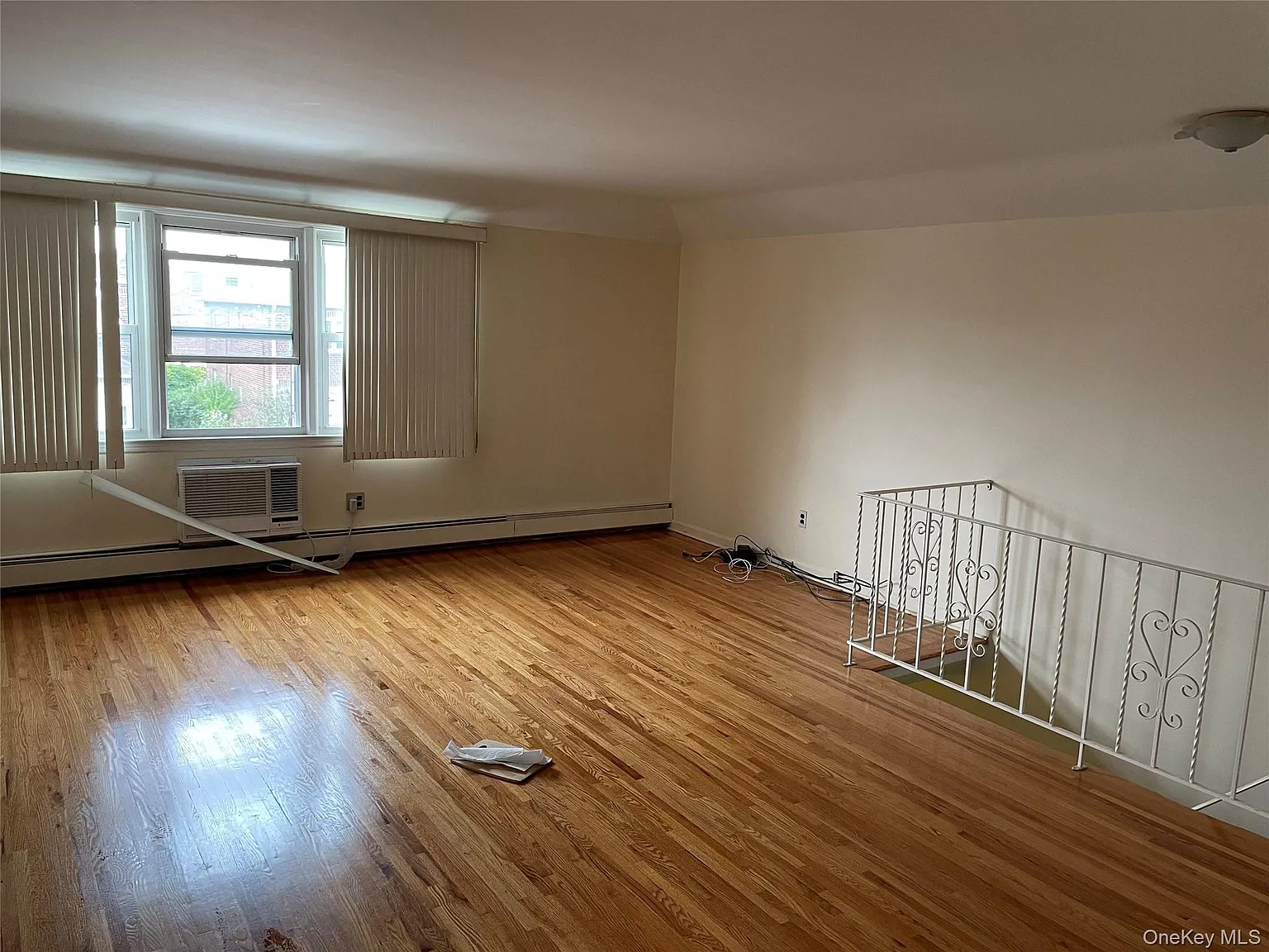 3 bed, 2.0 bath, 1100 sqft, $4,200 — Photo 4